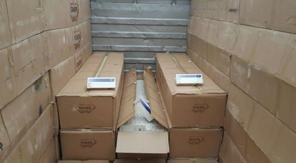 İzmit\'te 124 Bin 900 Paket Gümrük Kaçağı Sigara Ele Geçirildi