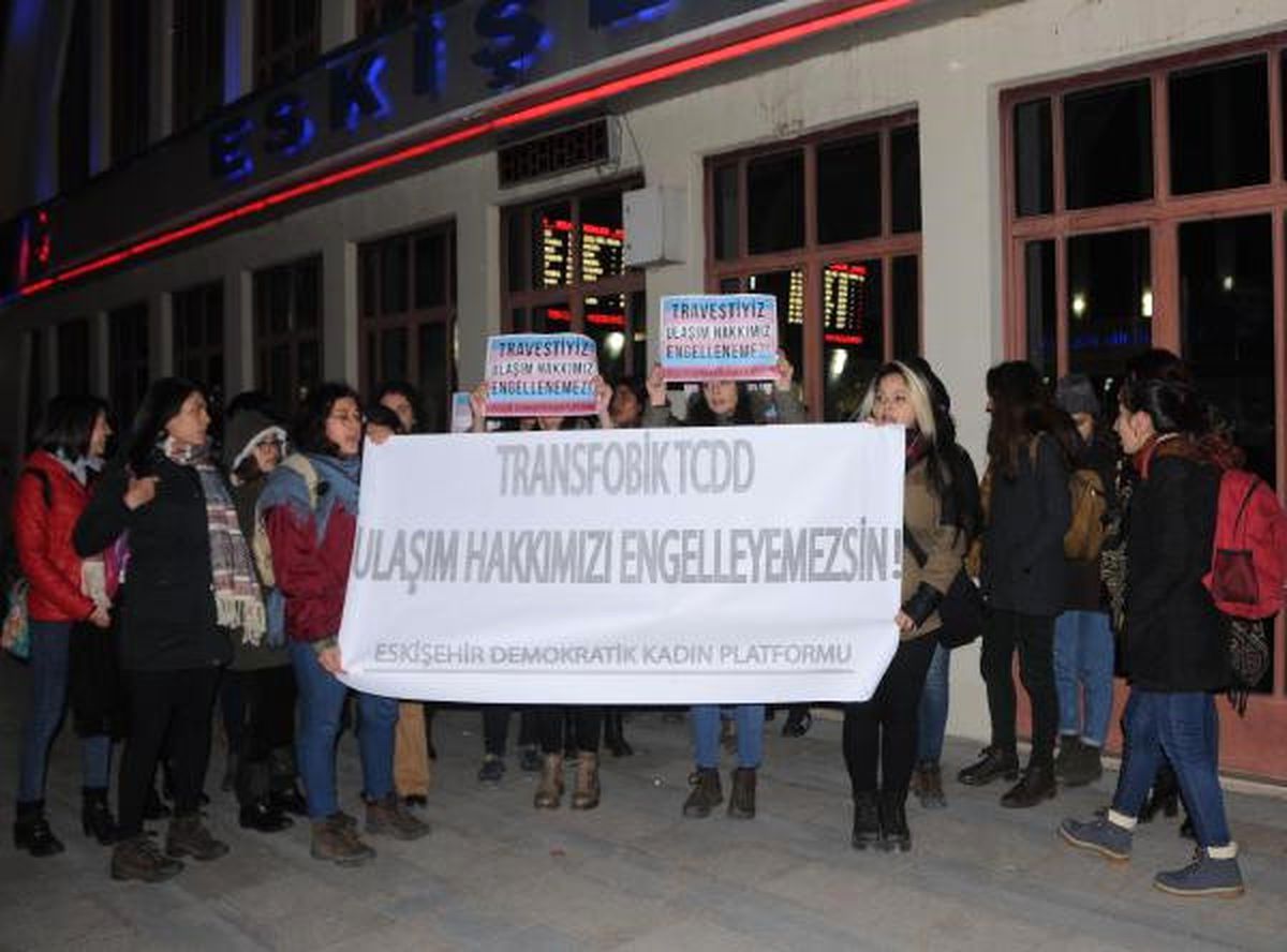 Kadınların Gar Önünde Trans Eylemi