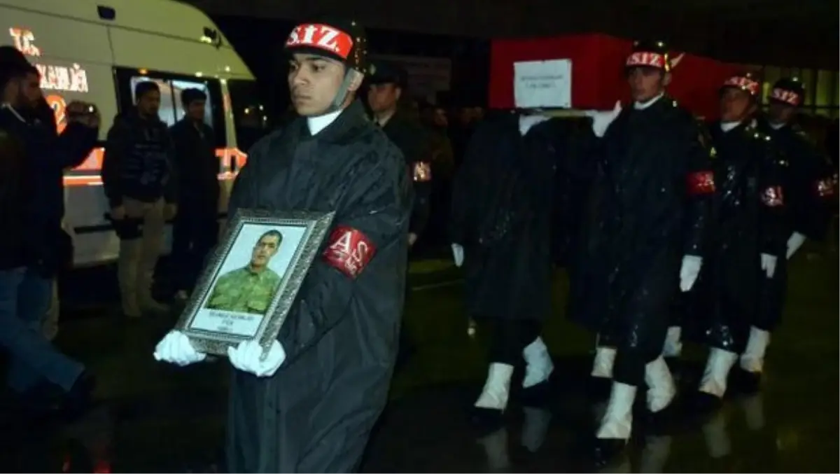 Kalp Krizi Sonucu Şehit Olan Askere Uğurlama Töreni