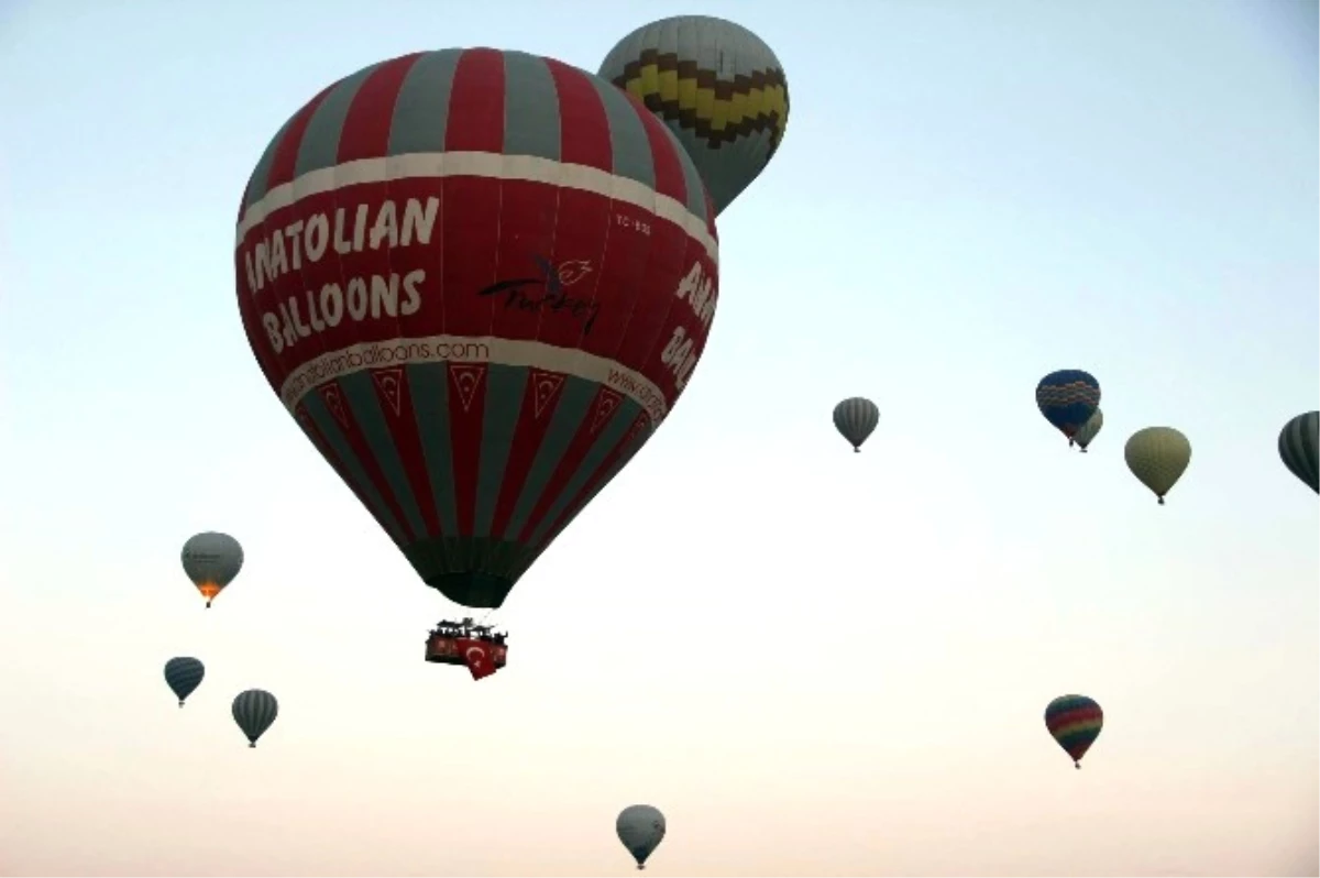 Kapadokya\'da Balon Uçuşları İptal Edildi