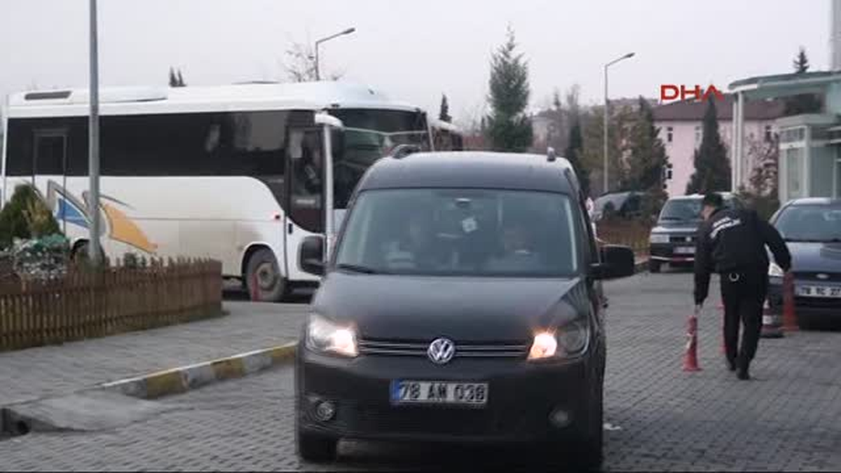 Karabük\'te Fetö\'den 12 Kişi Adliyede