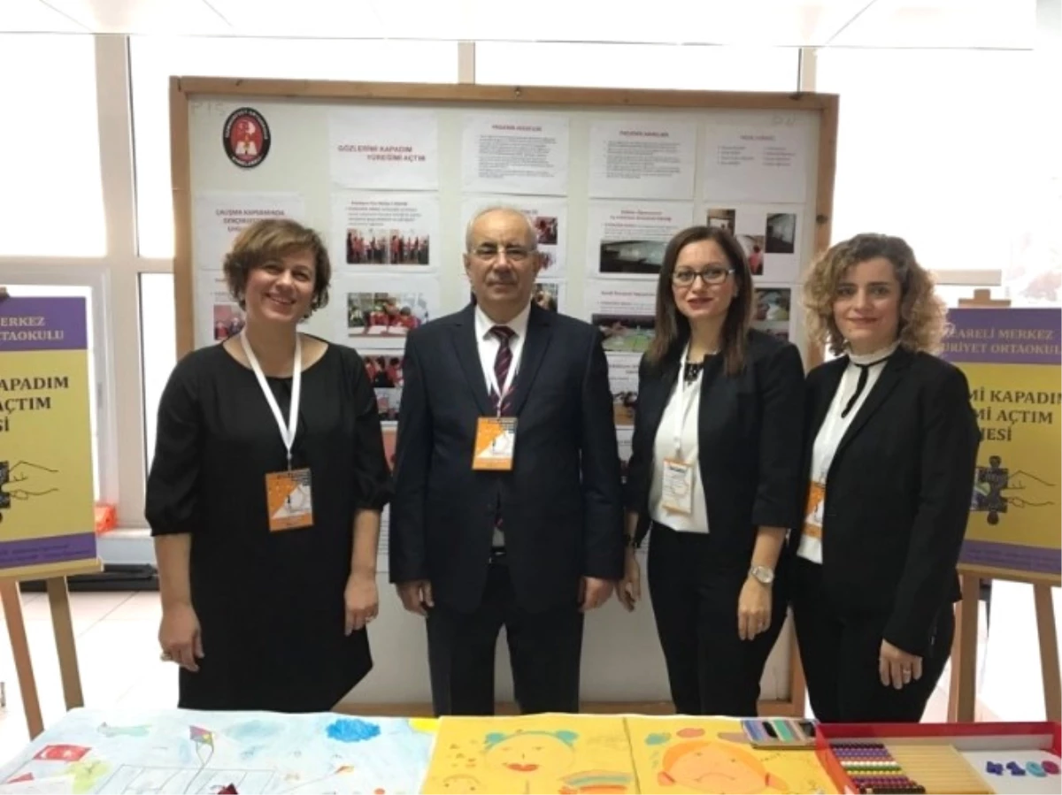 Kırklareli Merkez Cumhuriyet Ortaokulu\'na Eğitim ve Öğretimde Yenilikçilik Ödülü