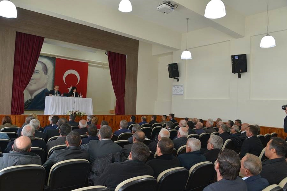 Kırklareli Valisi Civelek, Muhtarlarla Bir Araya Geldi