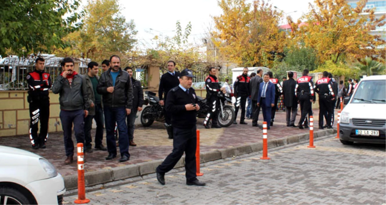Kırşehir\'de Okul Önlerinde Asayiş Uygulaması