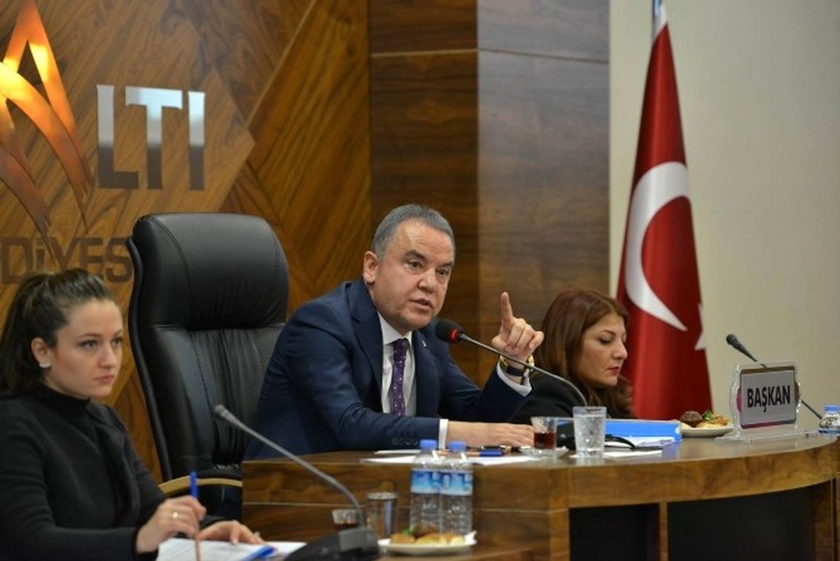 Konyaaltında Yılın Son Meclis Toplantısı