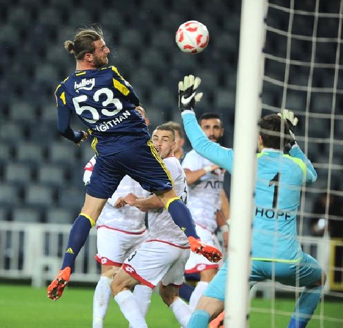 Kupa Maçını Kaybetti Ama Yiğithan\'ı Kazandı...fenerbahçe\'nin 18 Yaşındaki Yiğit\'i