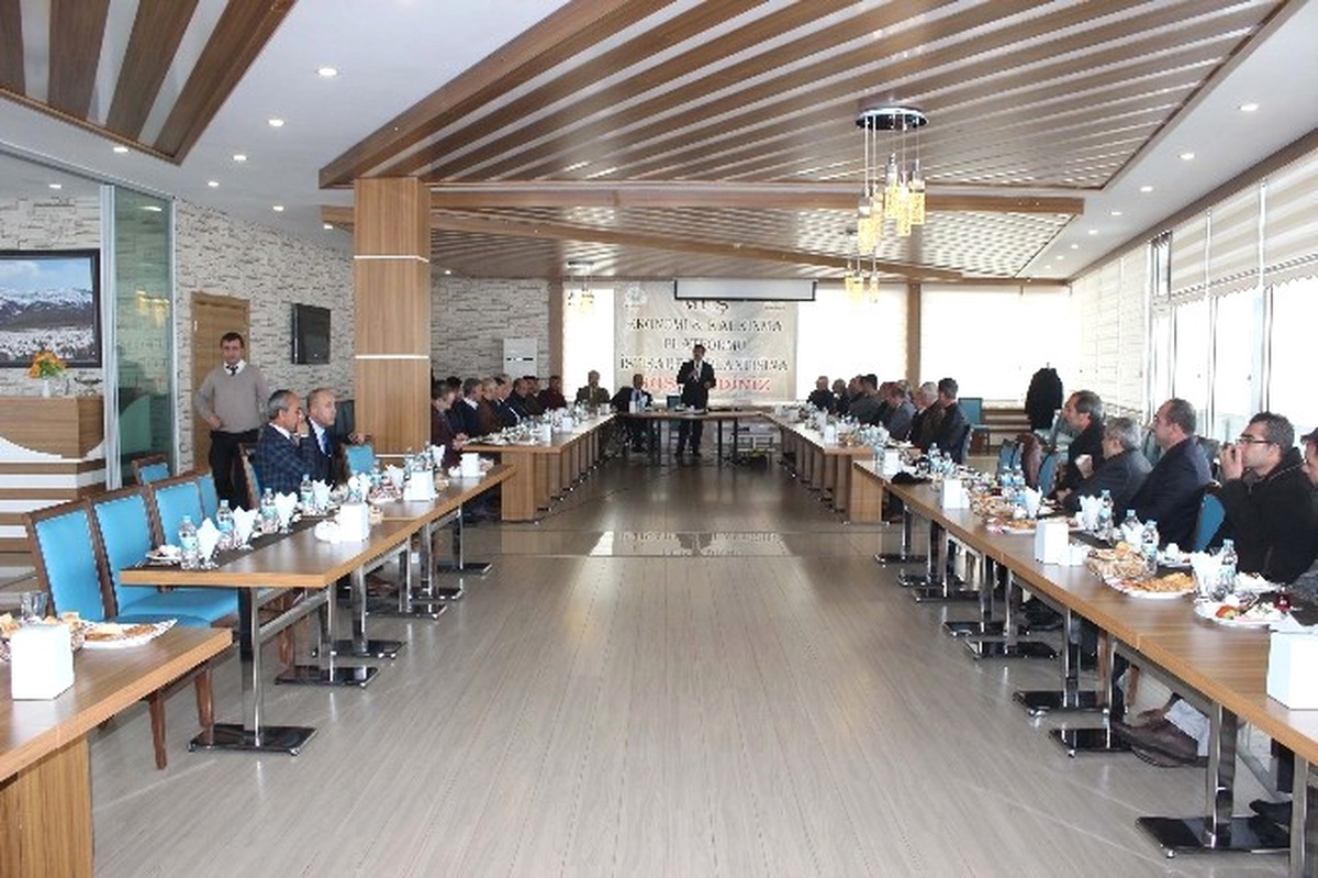 Muş\'ta \'Ekonomi ve Kalkınma Platformu\' Toplantısı