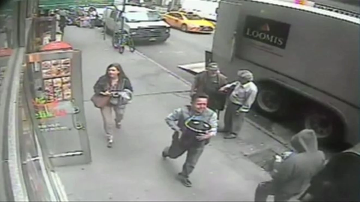New York Polisi, 20 Saniyede 1,6 Milyon Dolar Çalan Hırsızı Arıyor