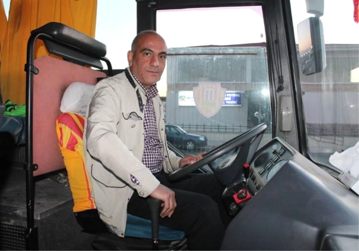 Malatyaspor Başkanı, Kulübün Şoförlüğünü ve Malzemeciliğini de Yapıyor