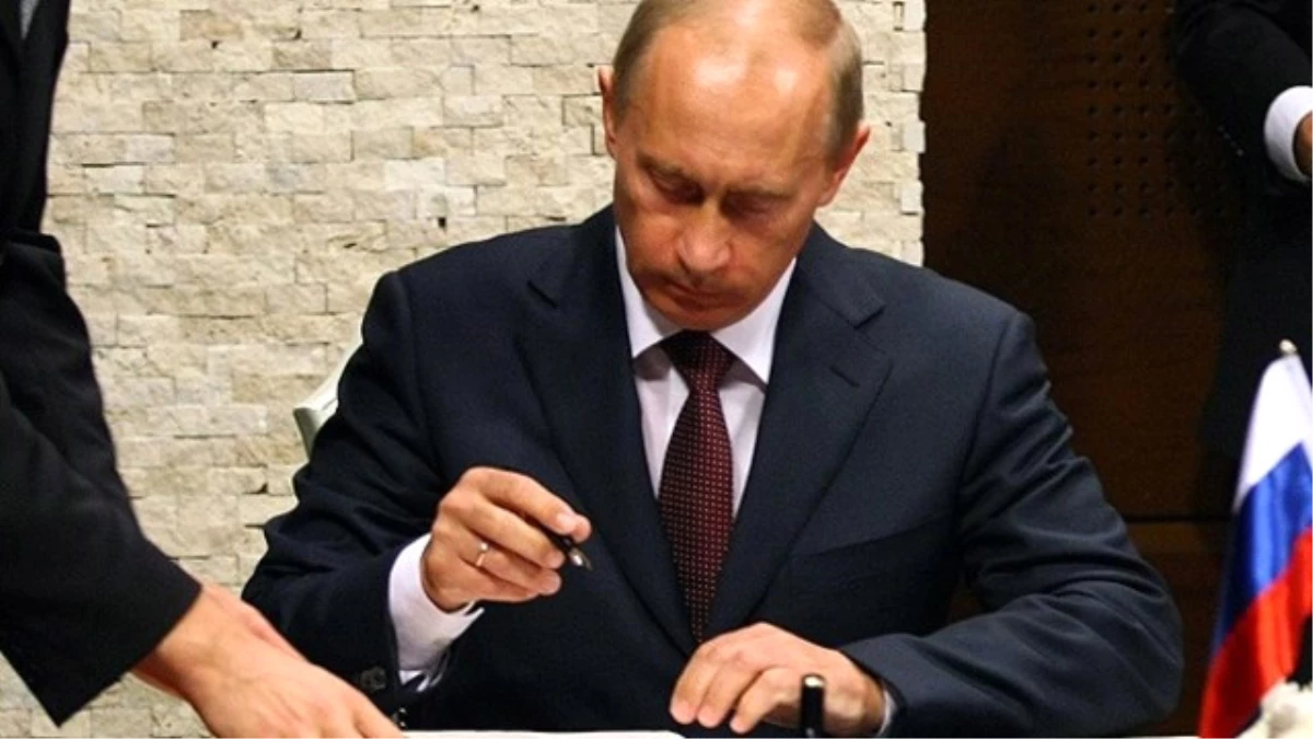 Putin, Rusya\'nın Dış Politika Konseptini Onayladı