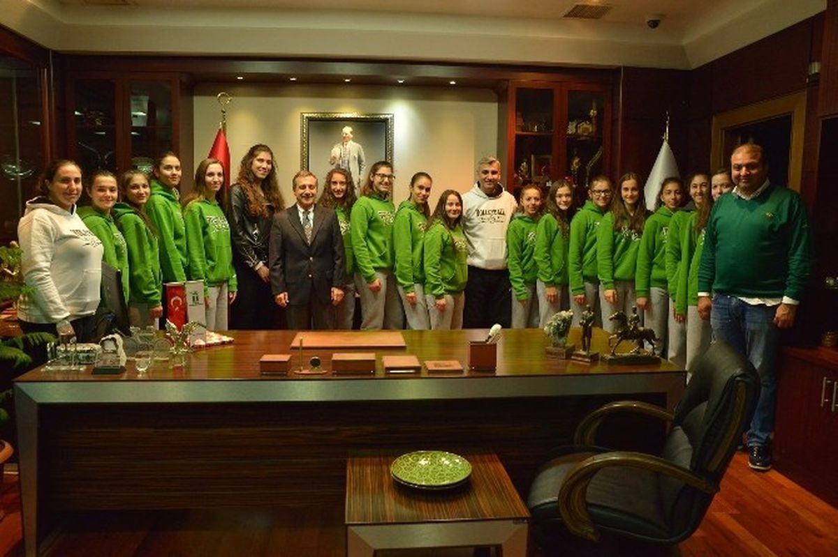 Şampiyon Kızlar Ataç\'a Hedeflerini Anlattı