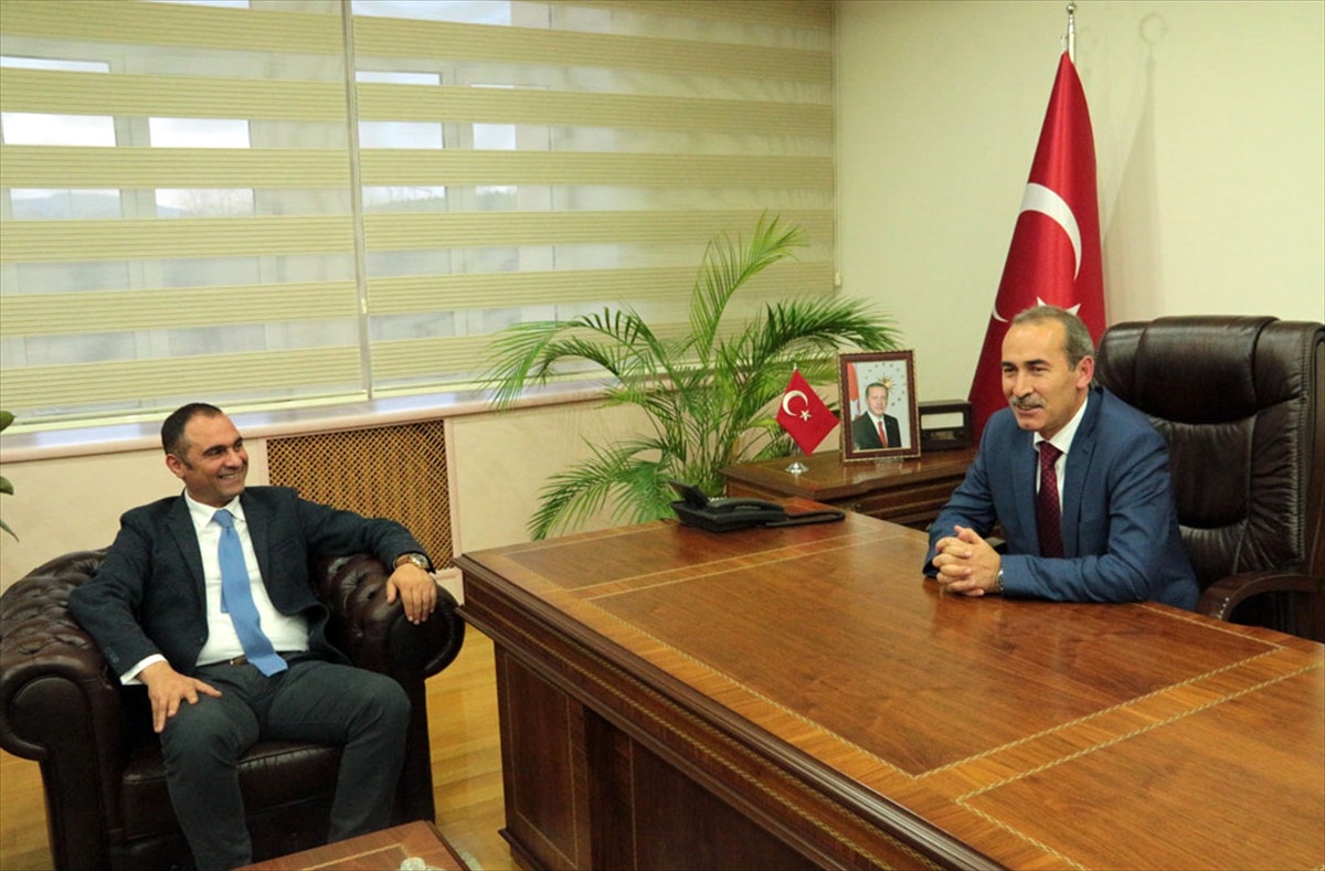 Sivas Belediyespordan Rektör Yıldız\'a Ziyaret