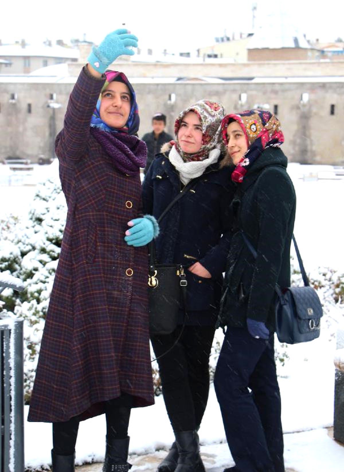 Sivas\'ta Kar Yağışı Etkili Oldu