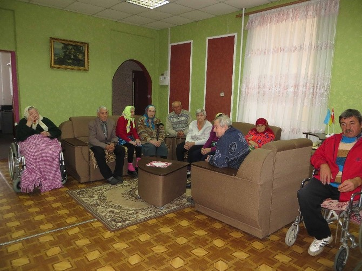 Tika\'dan, Çornobay Sosyal Merkezi\'ne Destek