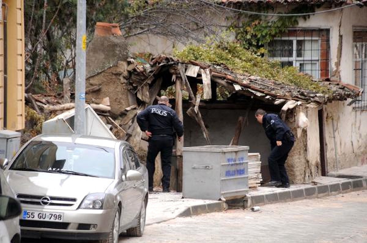 Tutuklama Kararı Çıkan Şüpheli Adliyeden Kaçtı