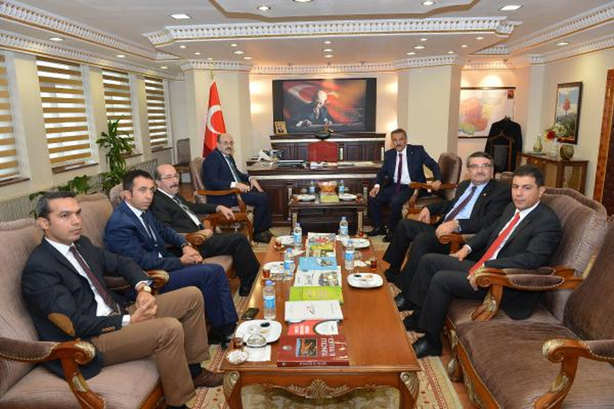 YÖK Başkanı\'ndan Tunceli\'de Alevi-Bektaşilik Araştırmaları Enstitüsü Sözü
