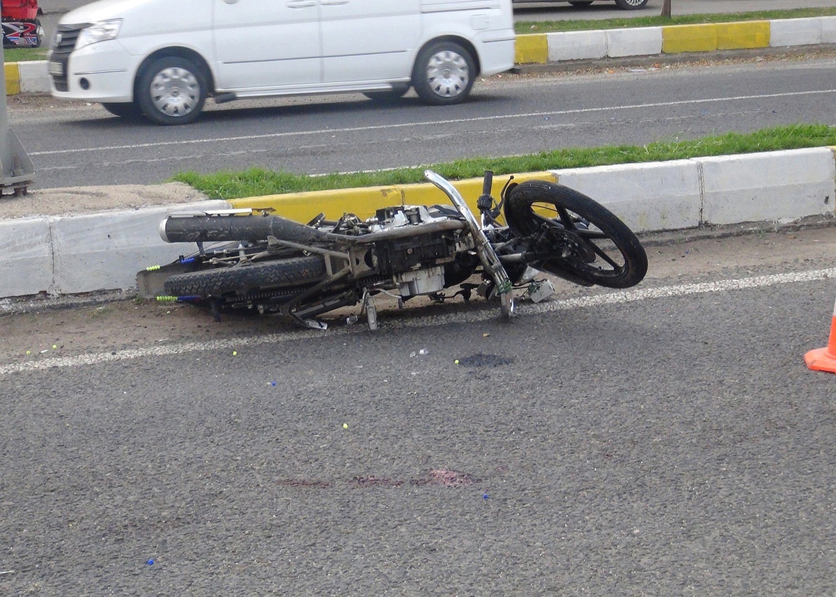 Zonguldak\'ta Devrilen Motosikletin Sürücüsü Öldü
