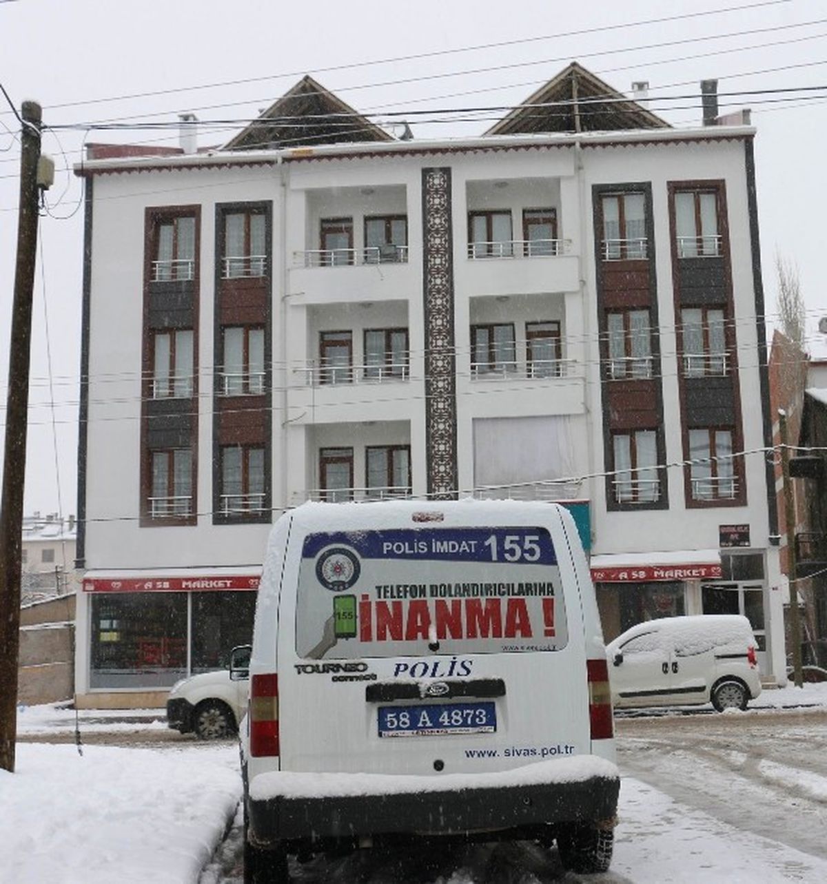3\'üncü Sınıf Emniyet Müdürü Beylik Tabancasıyla İntihar Etti
