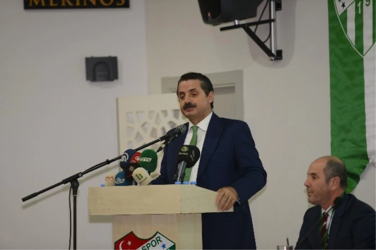 Bakan Çelik: "Bursaspor\'un Geleceğe Sağlıklı Yürümesi İçin Ne Gerekiyorsa Yapacağız"