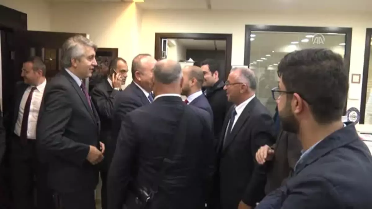 Çavuşoğlu, Lübnan\'da Türk Vatandaşları ve Türkmenler Ile Bir Araya Geldi