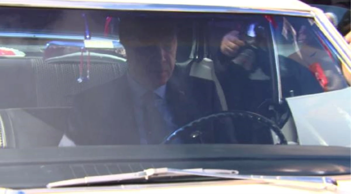 Cumhurbaşkanı Erdoğan, Klasik Otomobil Kullandı