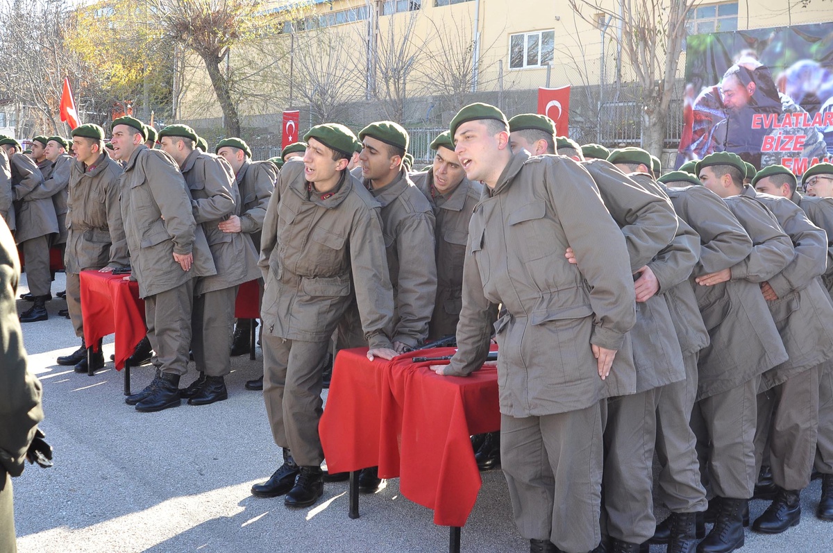Eskişehir\'de Kısa Dönem Acemi Erler Yemin Etti