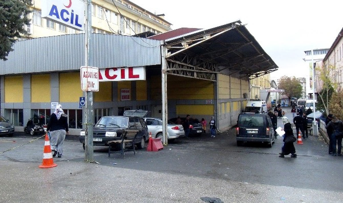 Gaziantep\'te 3 Farklı Adrese Silahlı Saldırı: 1 Ölü, 2 Yaralı
