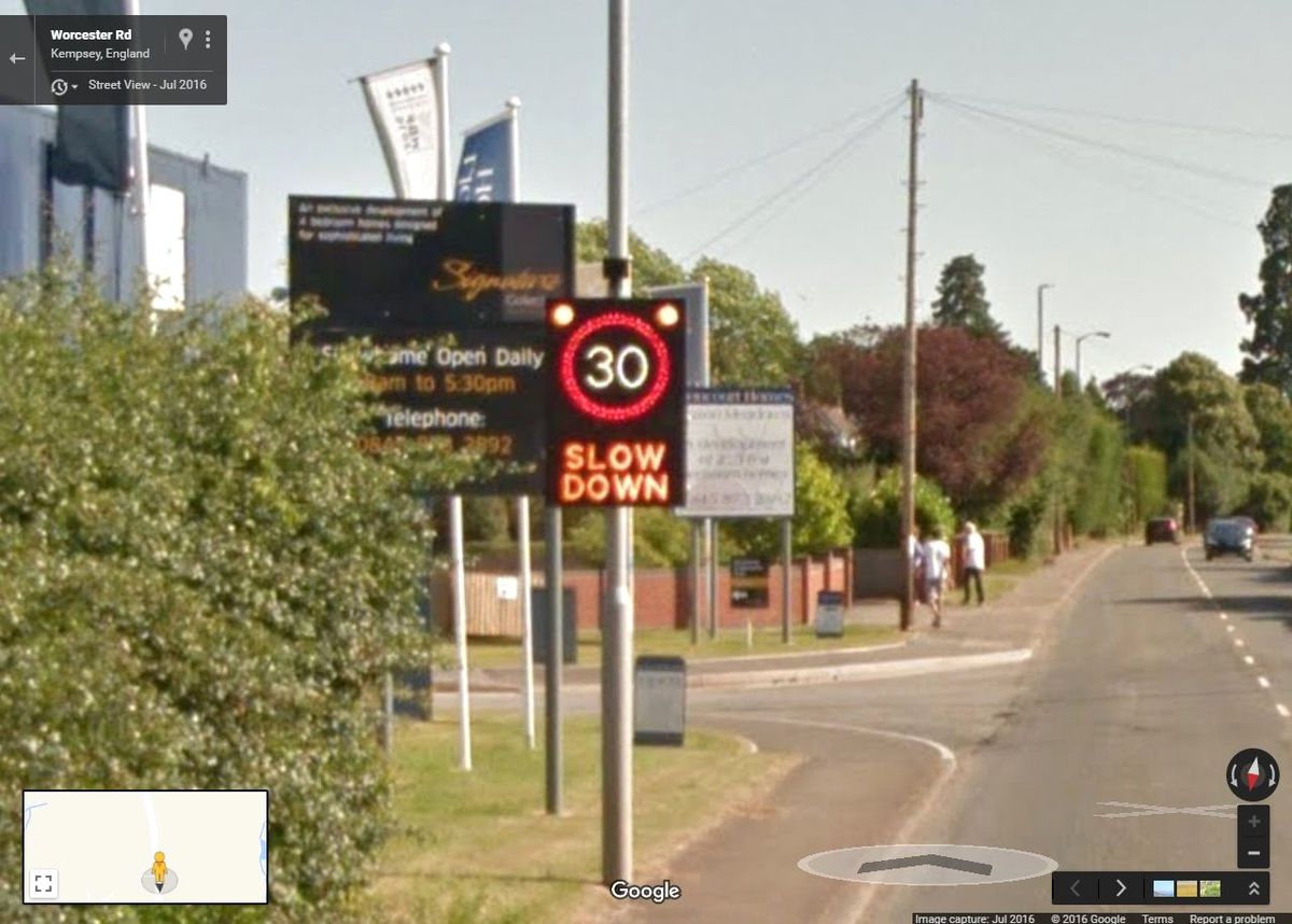 Google, Fena Yakalandı! Hız Sınırını İhlal Etti, Kendi Kendini Ele Verdi