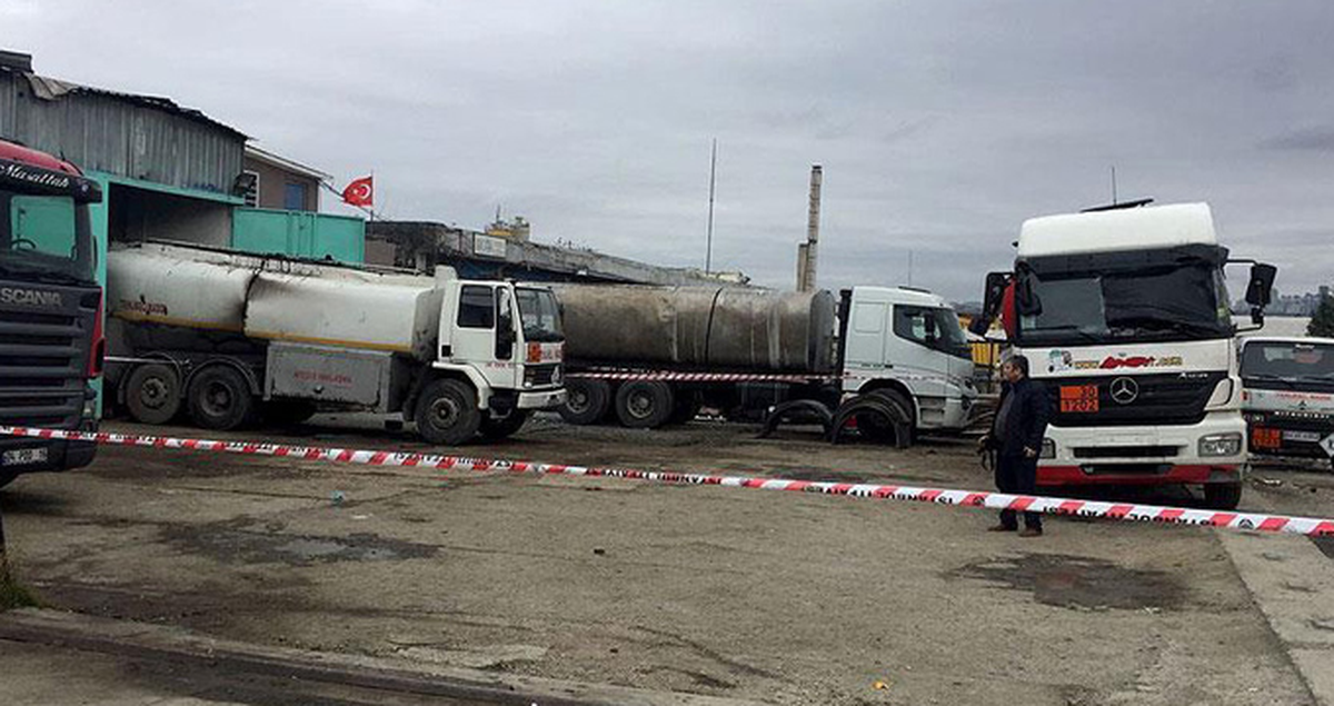 İstanbul'da Akaryakıt Tankerinde Patlama: 1 Ölü, 2 Yaralı