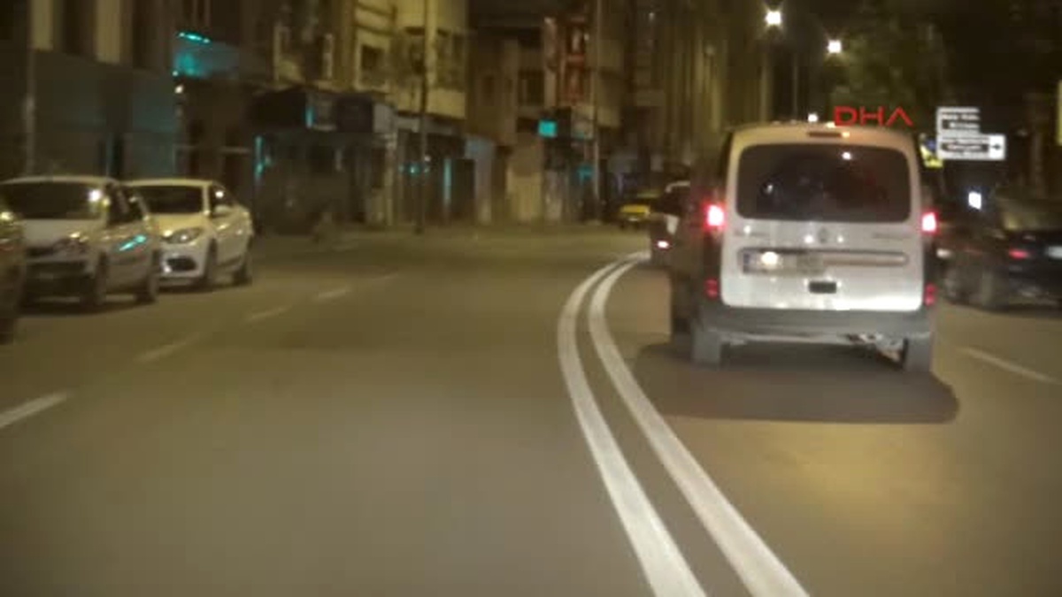Izmir\'de Fetö Operasyonu 29 Gözaltı