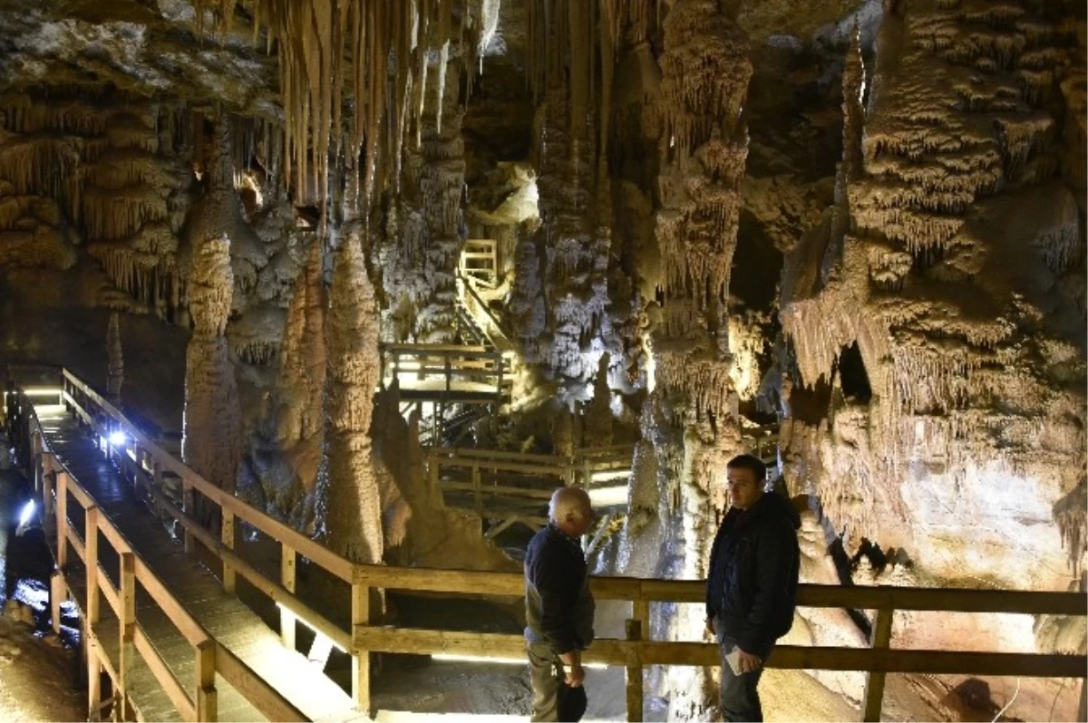 Karaca Mağarası Rekor Ziyaretçiyle Sezonu Kapattı