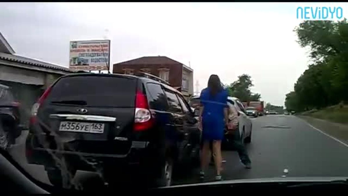 Kavgada Bir Acayip Silah!