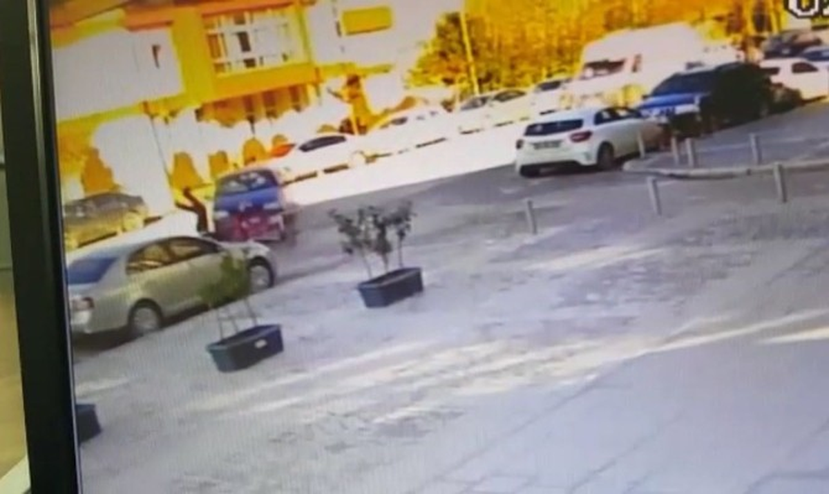 Kazada Metrelerce Havaya Fırlayan Motosiklet Sürücüsü Yaralandı