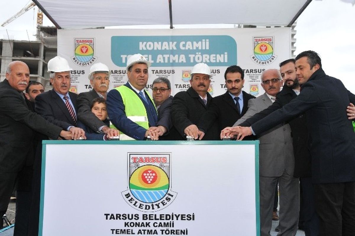 Konak Camii\'nin Temeli Atıldı