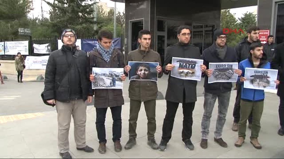 Marmara Üniversitesi Yerleşkesi Önünde Halep Protestosu