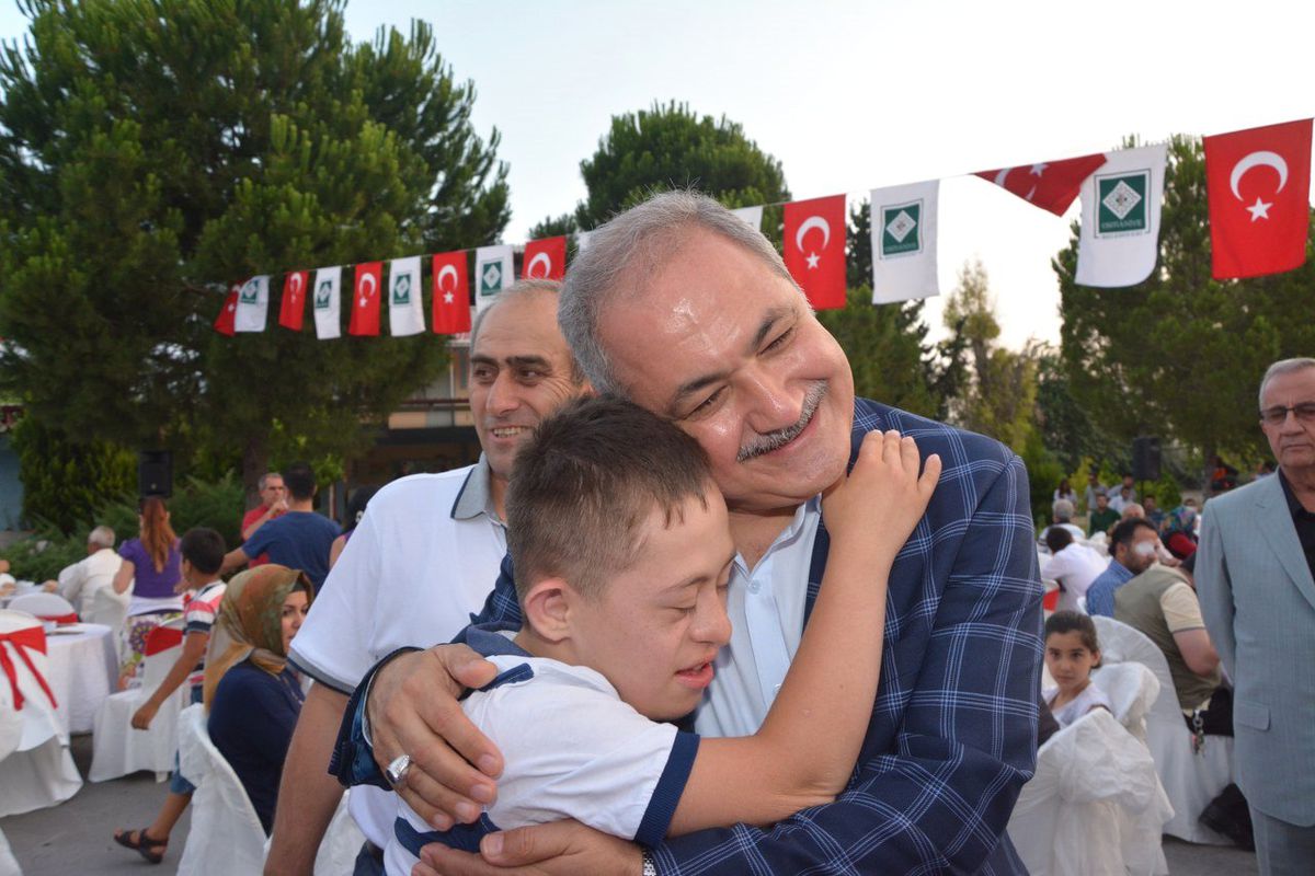 Osmaniye Belediye Başkanı Kadir Kara, Dünya Engelliler Gününü Kutladı