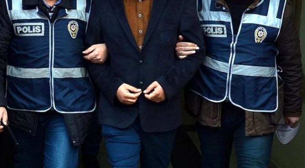 Siirt\'te Fetö Operasyonu: 5 Gözaltı