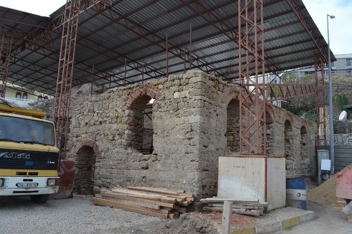 Tarihi Şengül Hamamı Onarılıyor