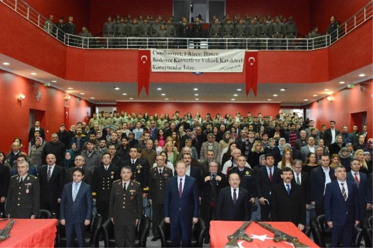 Trabzon\'da 83 Kısa Dönem Er İçin Yemin Töreni Düzenlendi