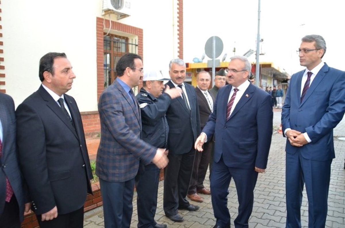 Vali Karaloğlu Gazipaşa\'yı Ziyaret Etti