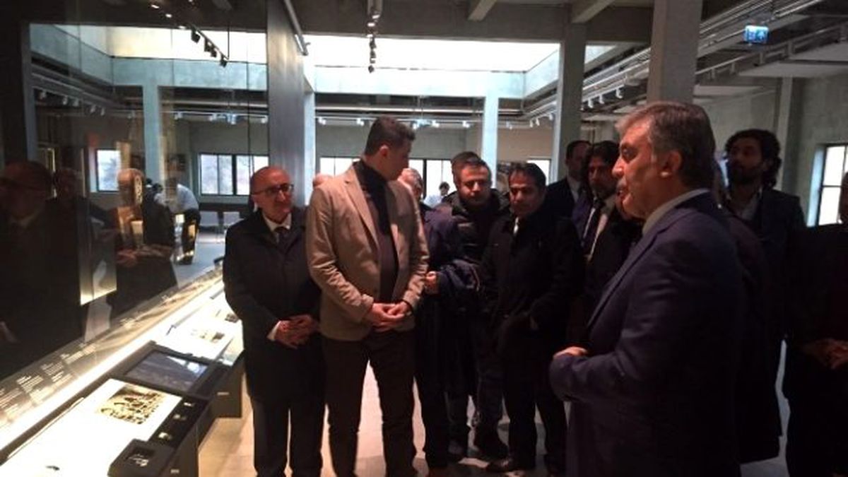 11. Cumhurbaşkanı Abdullah Gül Medya Kuruluşlarının Temsilcileriyle Bir Araya Geldi