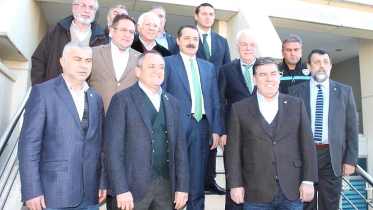 Bakan Çelik\'ten Bursaspor\'a Ziyaret