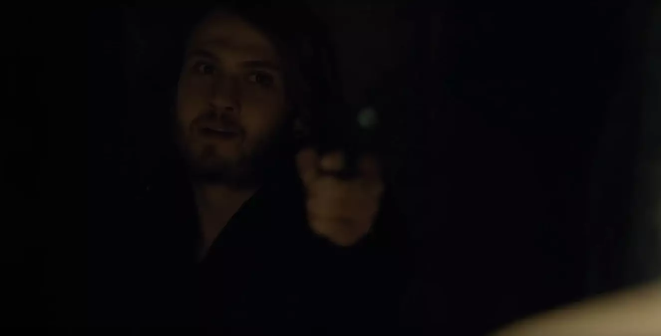 İçerde 12. Bölümünde Mert, Coşkun ile Ölüm Kalım Savaşı Veriyor