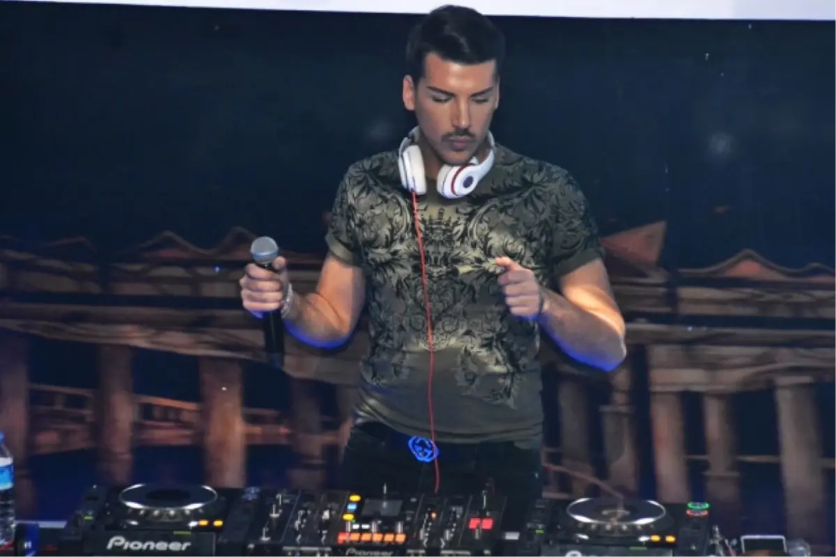 Kerimcan Durmaz\'ın Darp Raporu Alırken Çekilen Fotoğrafı Çıktı