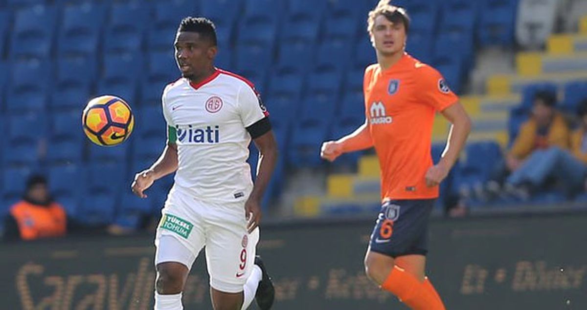 Lider Medipol Başakşehir, Evinde Antalyaspor ile 2-2 Berabere Kaldı