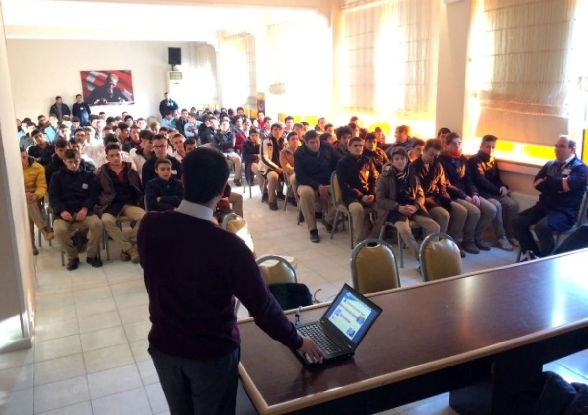 Öğrencilere İş Arama Becerileri Semineri