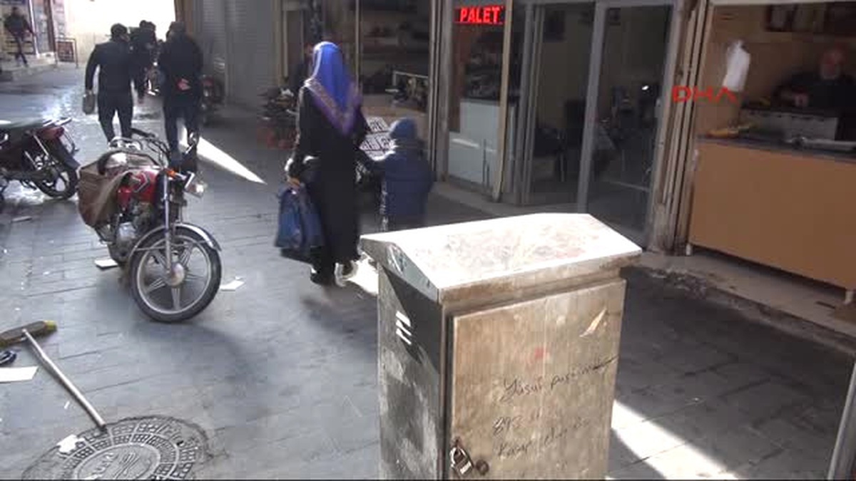 Şanlıura Panodaki Kaçağa Esnaf Tepkisi