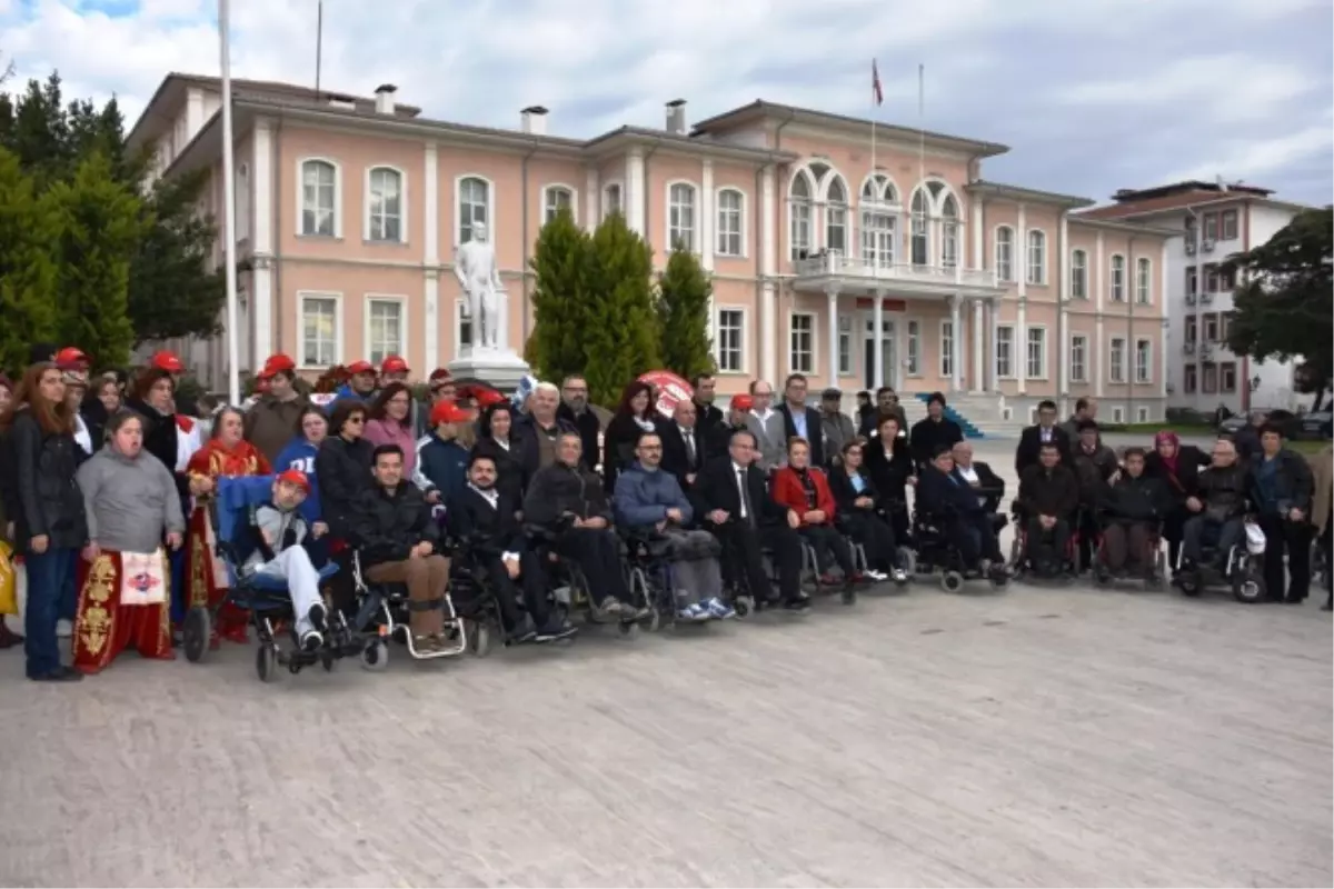 Tekirdağ\'da "3 Aralık Dünya Engelliler Günü" Kutlandı