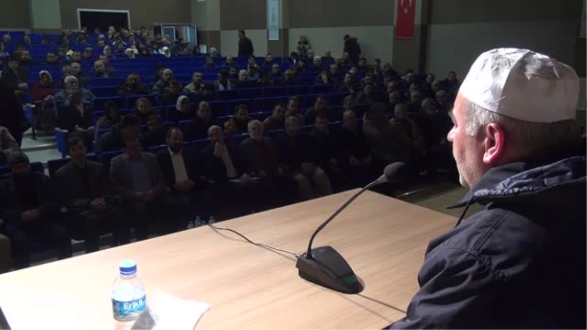 Türkiye\'de Darbeler ve Arka Planları" Konferansı