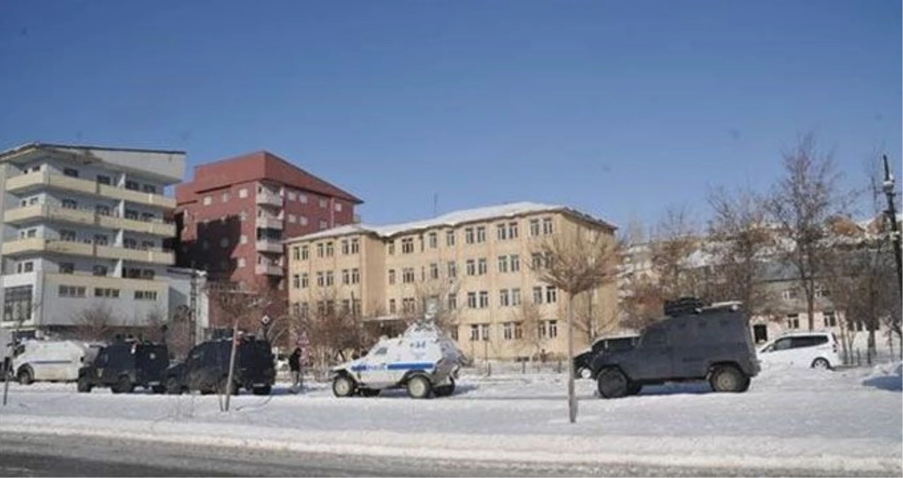 Yüksekova, Şemdinli ve Çukurca Belediyelerine Operasyon